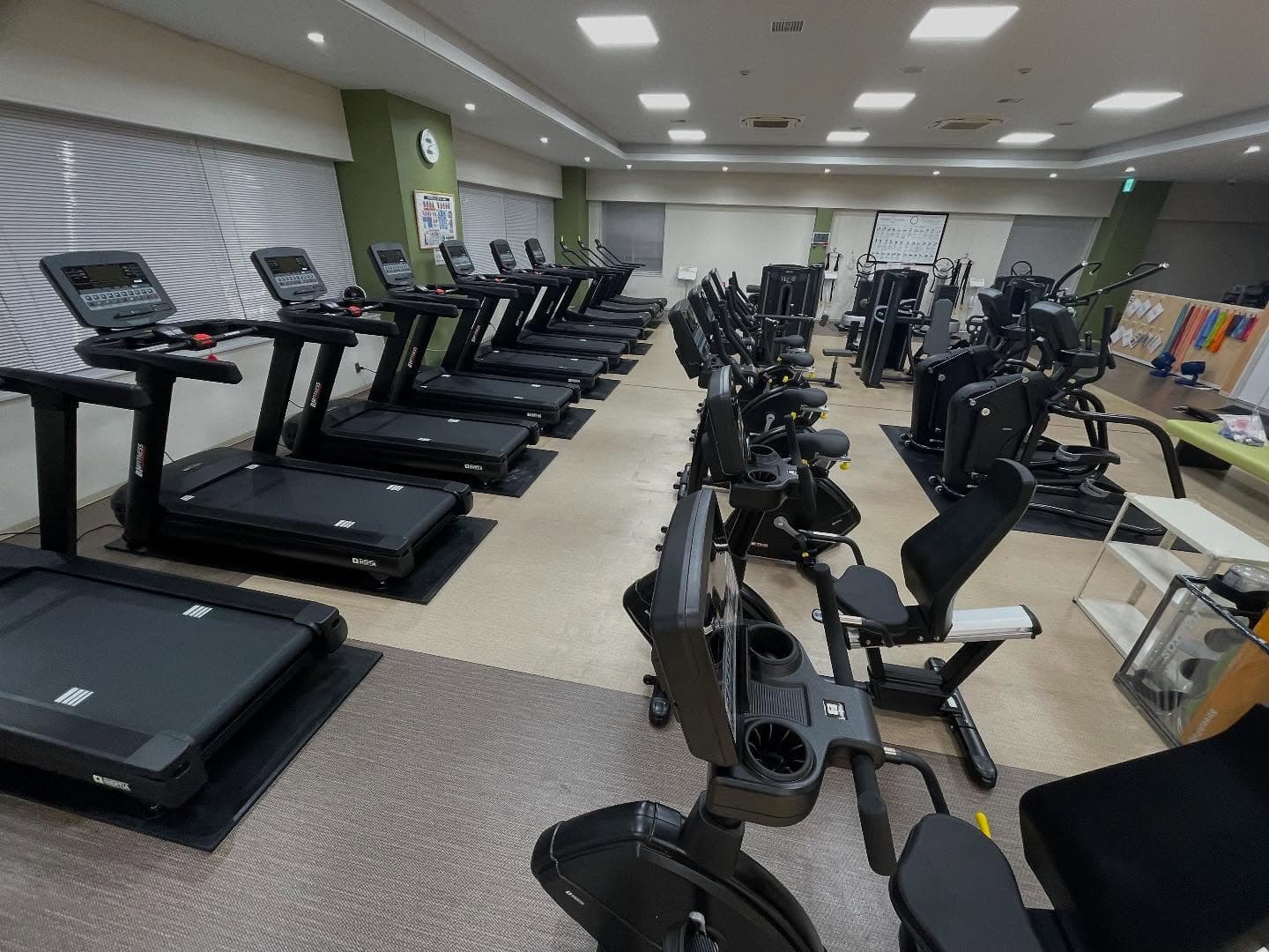 大手製造業の社内ジムを、企画から運営・研修まで支援